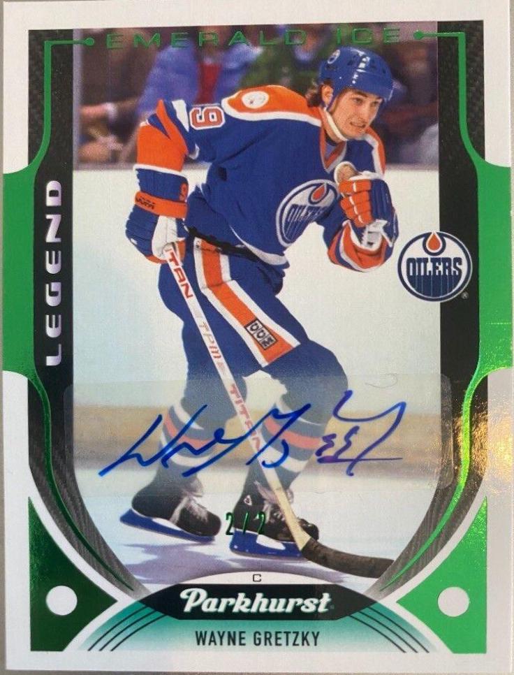 Wayne Gretzky [Emerald Ice Autograph] #330