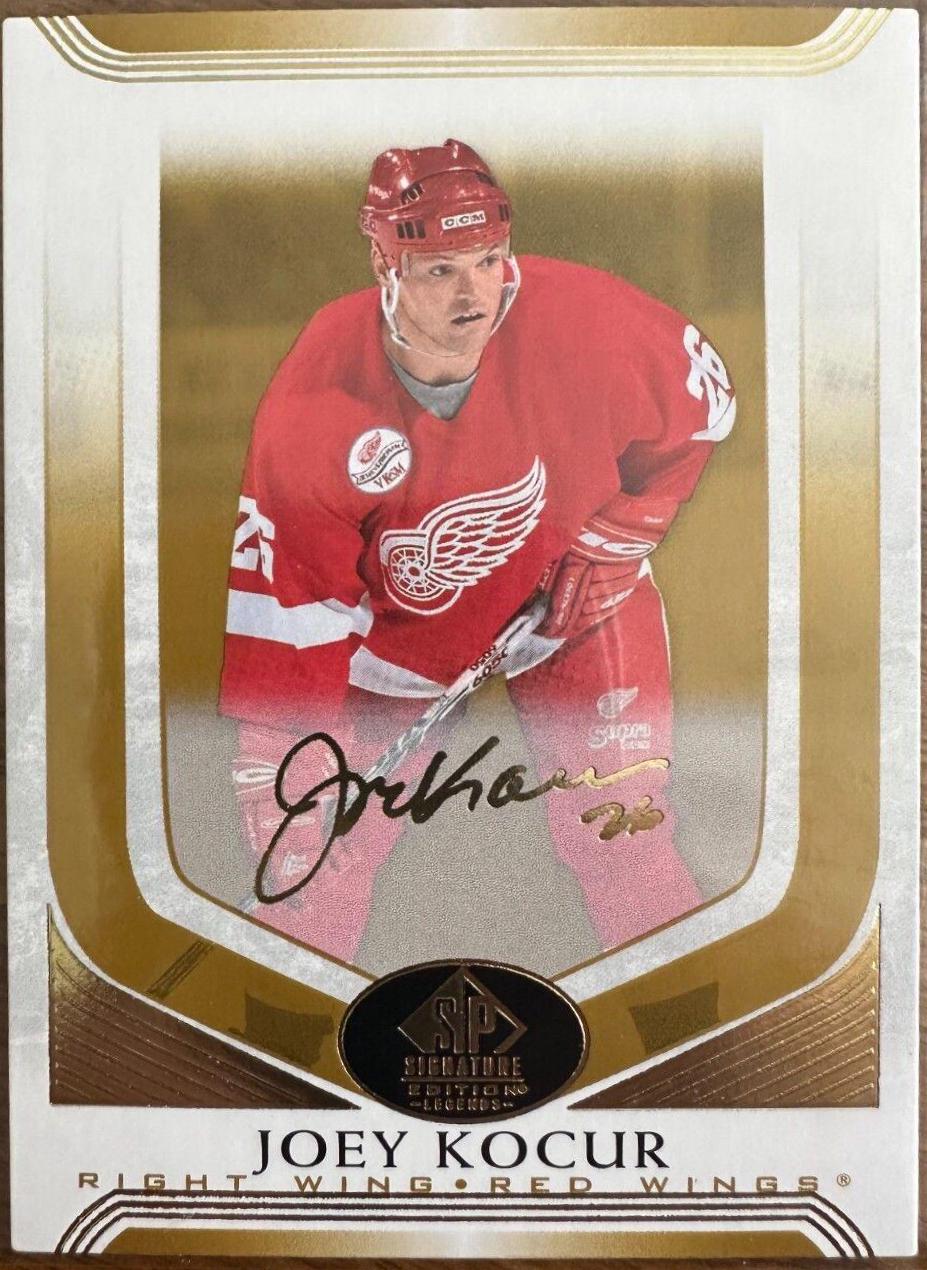 Joey Kocur [Gold Spectrum Autograph] #85