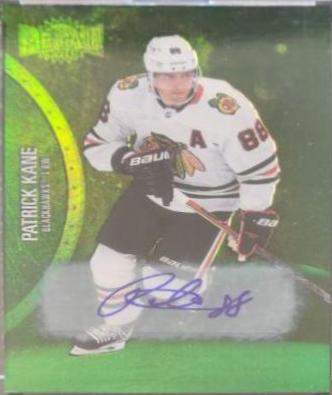 Patrick Kane [Autograph Green] #160