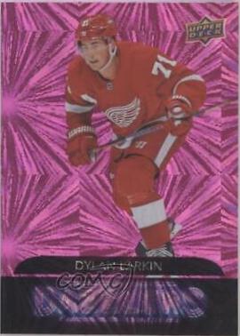 Dylan Larkin [Pink] #DZ-17