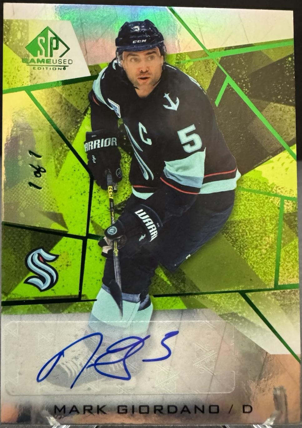 Mark Giordano [Purple Fragment Autograph] #95