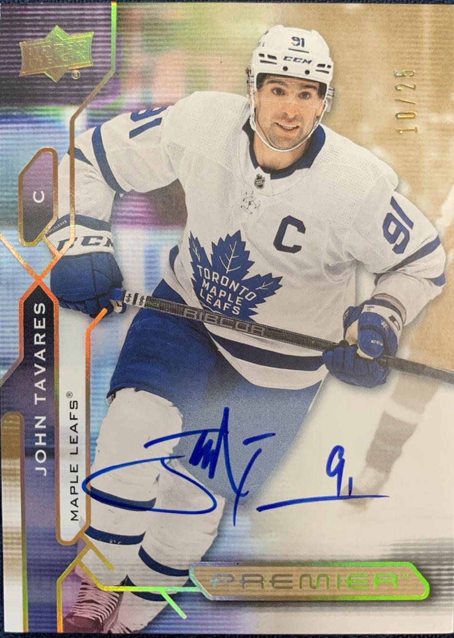 John Tavares [Gold Autograph] #19