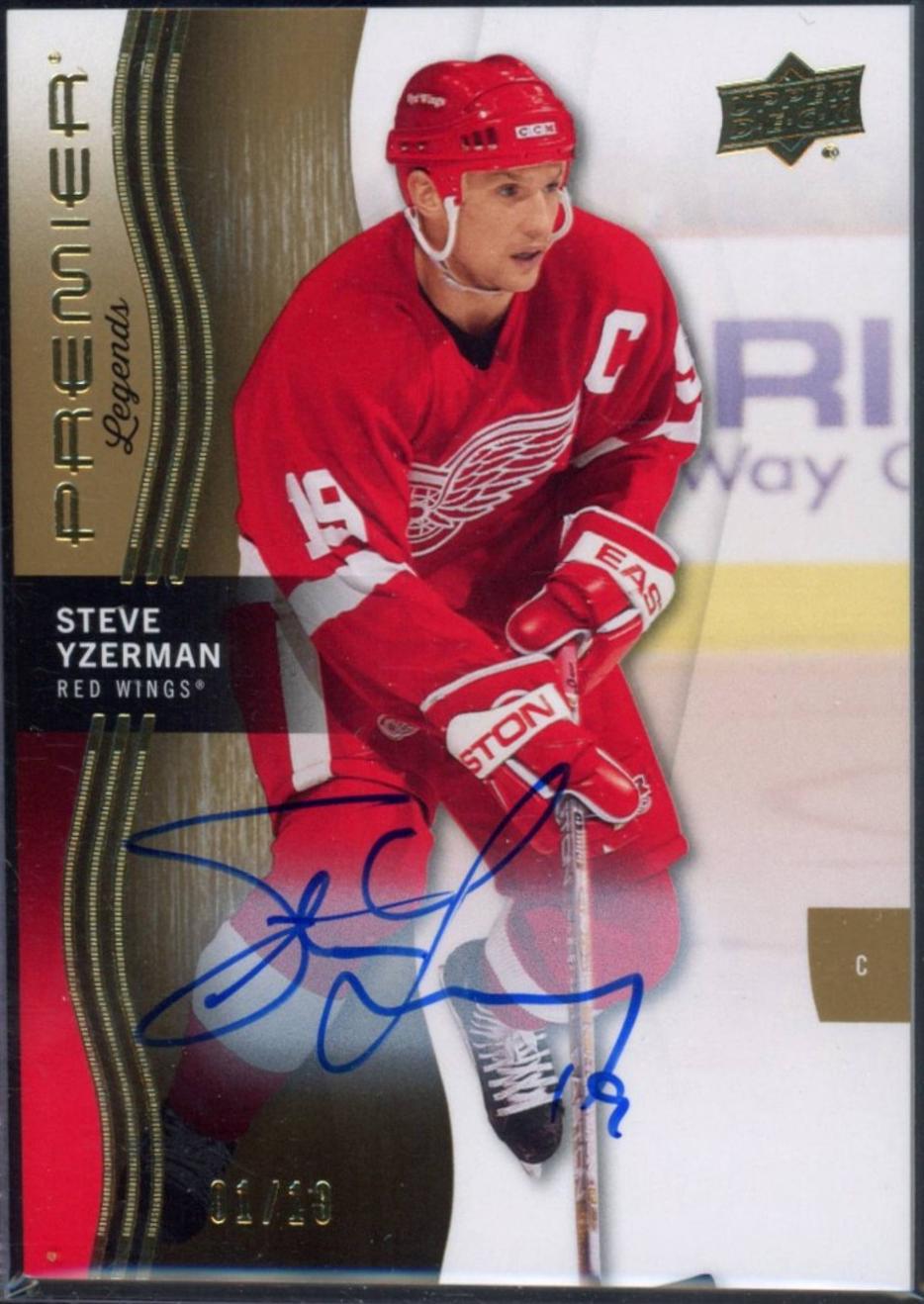 Steve Yzerman [Gold Autograph] #93