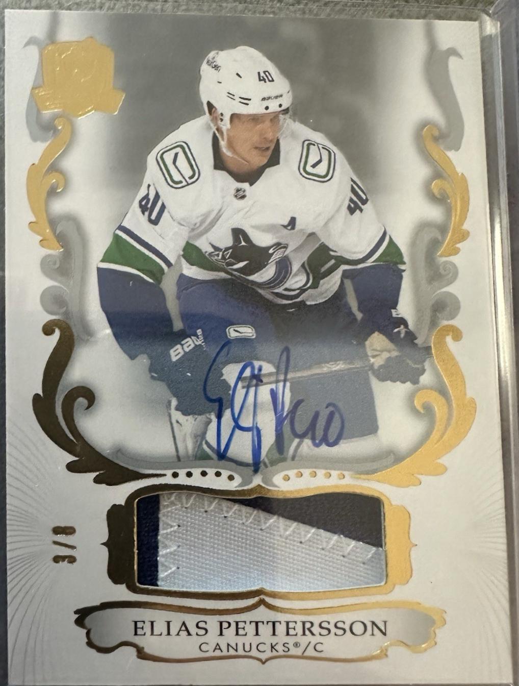 Elias Pettersson [Gold Foil] #54