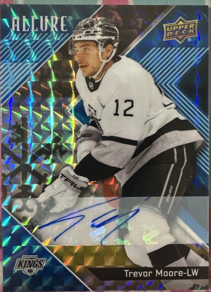 Trevor Moore [Blue Line Autograph] #90