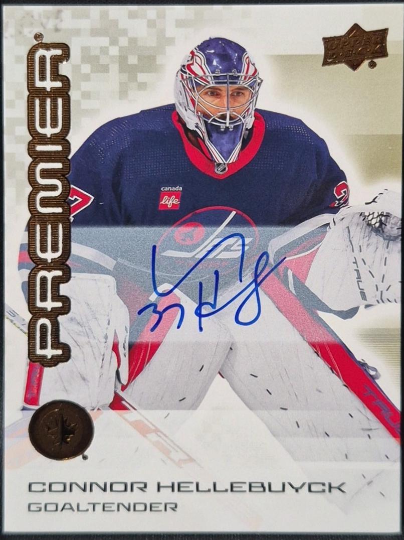 Connor Hellebuyck [Bronze Autograph] #89