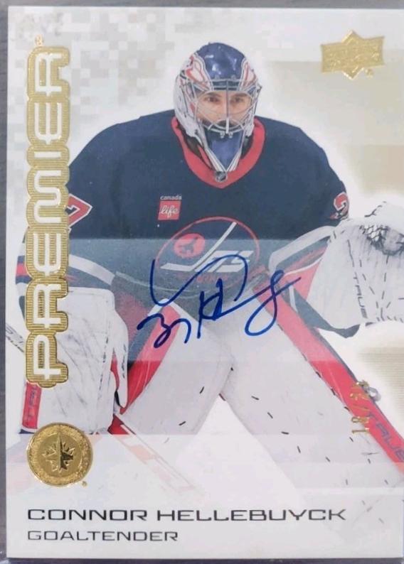 Connor Hellebuyck [Gold Autograph] #89