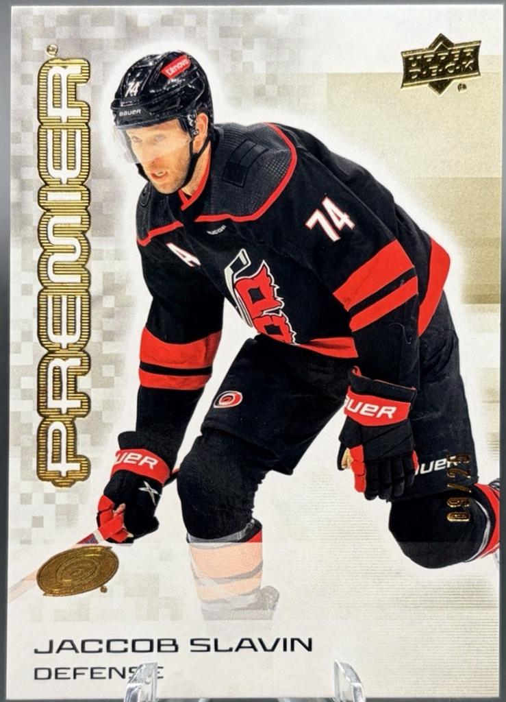 Jaccob Slavin [Gold] #74