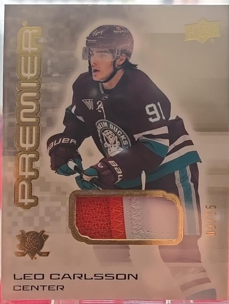 Leo Carlsson [Gold Premium Memorabilia] #30