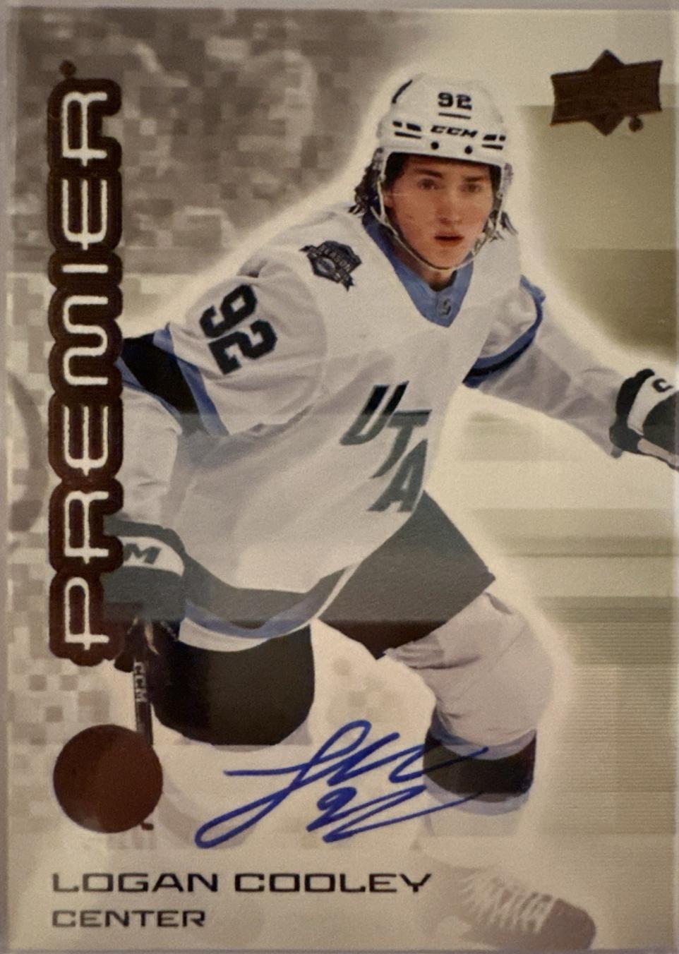 Logan Cooley [Bronze Autograph] #16