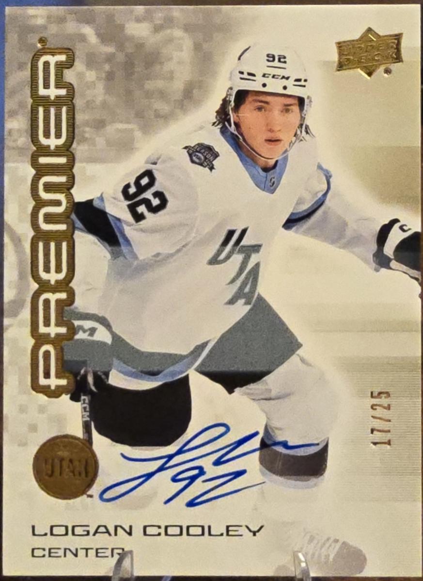 Logan Cooley [Gold Autograph] #16