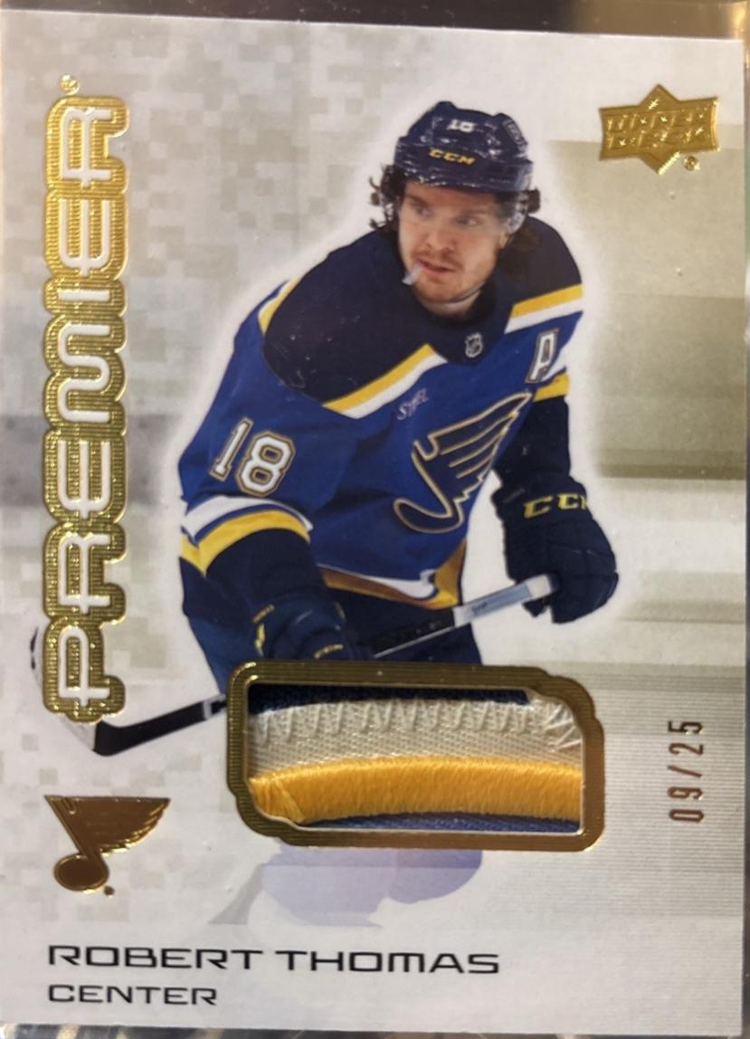Robert Thomas [Gold Premium Memorabilia] #81