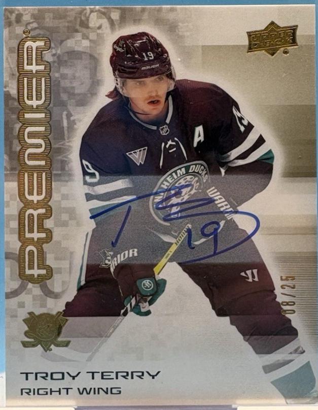 Troy Terry [Gold Autograph] #19