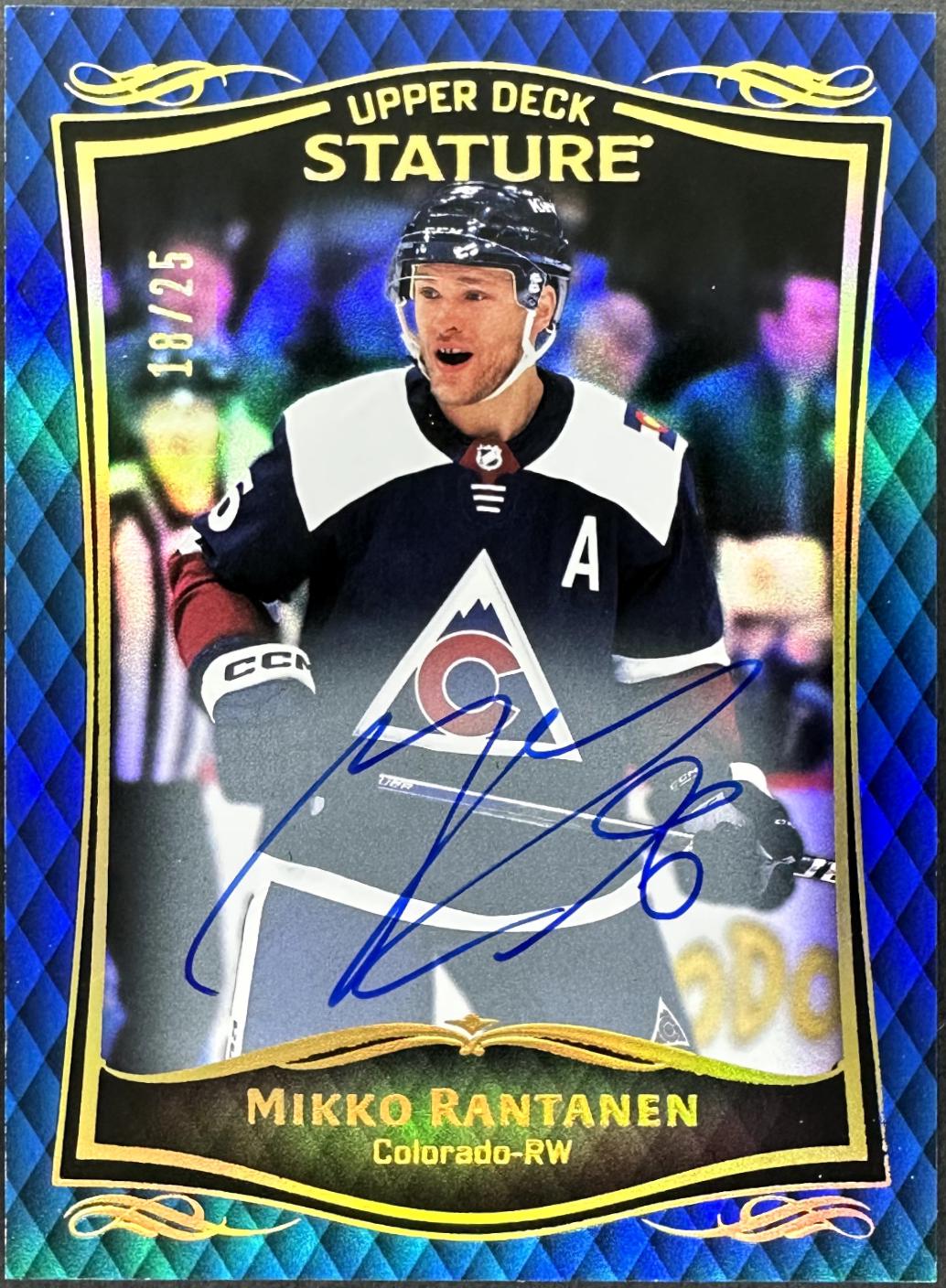 Connor McDavid [Blue Autograph] #19