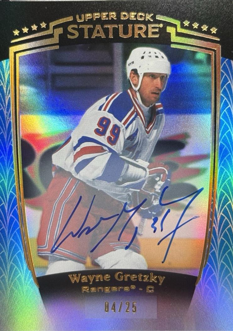 Wayne Gretzky [Blue Autograph] #26