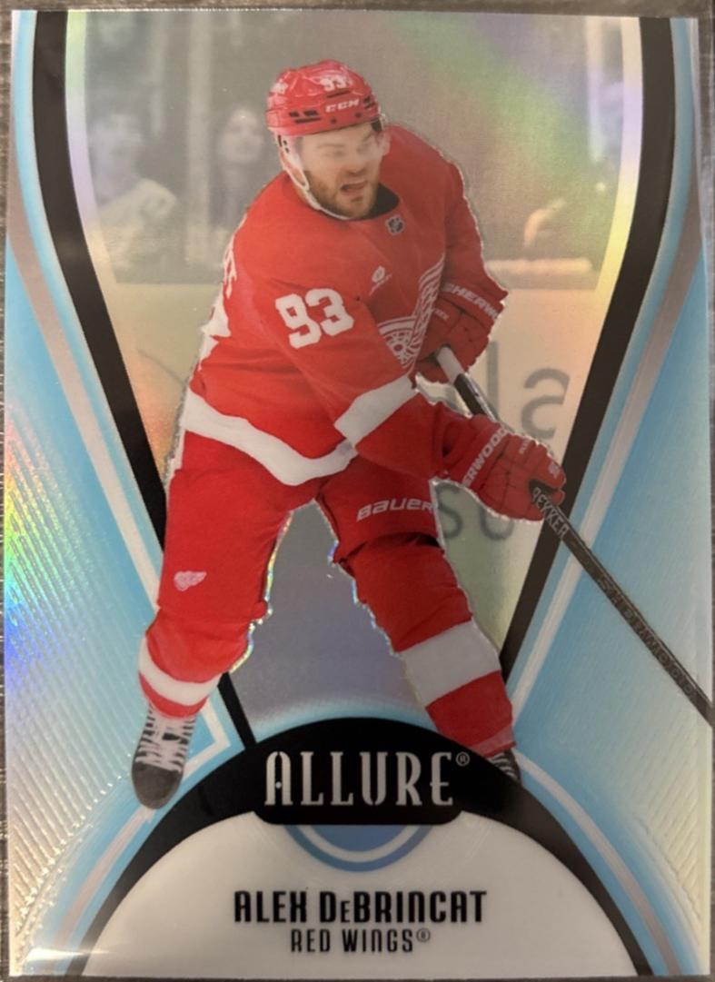 Alex DeBrincat #30
