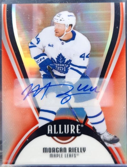 Morgan Rielly [Red Rainbow Autograph] #65