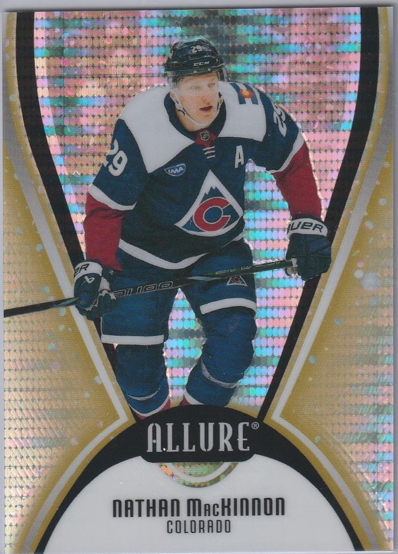 Nathan MacKinnon [Gold Glitter Bomb] #19