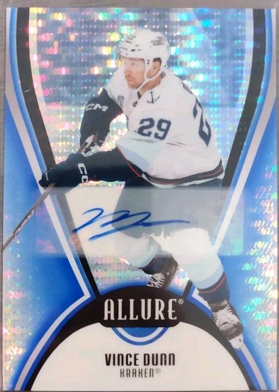 Vince Dunn [Blue Line Autograph] #92