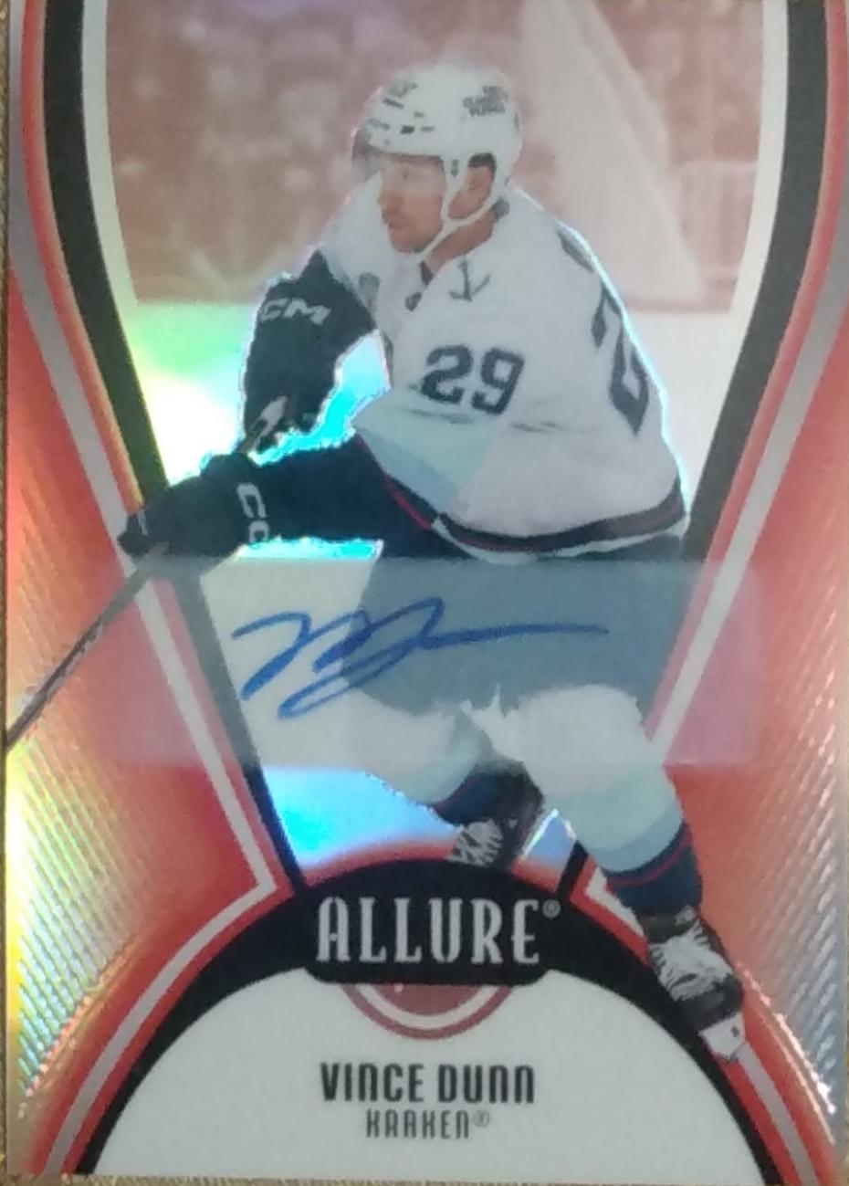Vince Dunn [Red Rainbow Autograph] #92