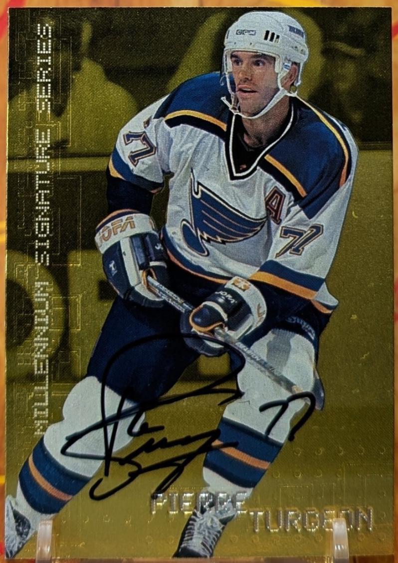 Pierre Turgeon [Autograph Gold] #205