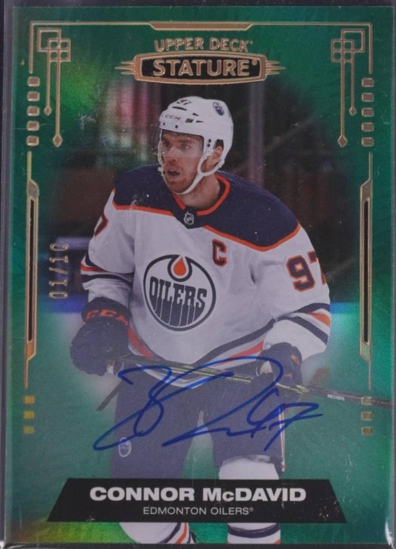 Connor McDavid [Photo Variant Autograph Green] #30