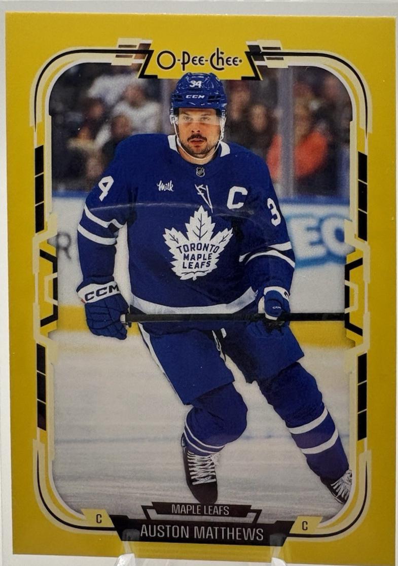 Auston Matthews [Yellow Border] #15