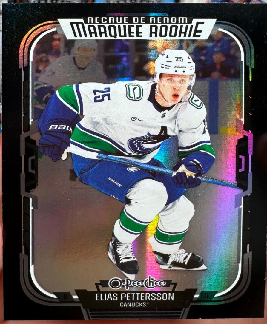 Elias Pettersson (D) [Rainbow Foil Black] #564