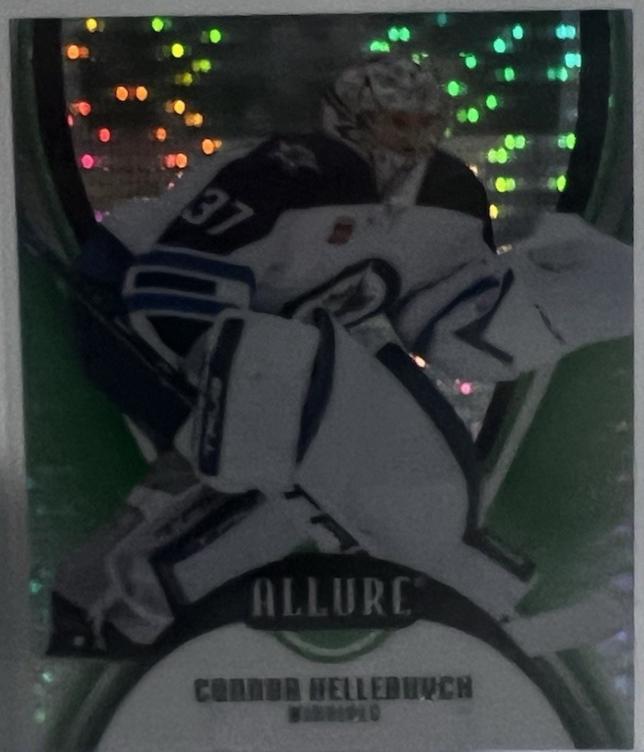 Connor Hellebuyck [Green Quartz] #95