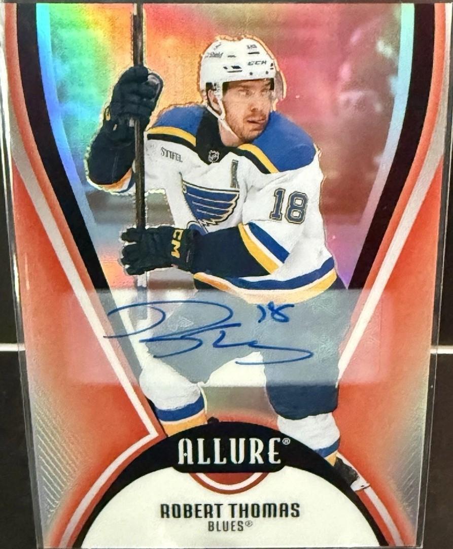 Robert Thomas [Red Rainbow Autograph] #61