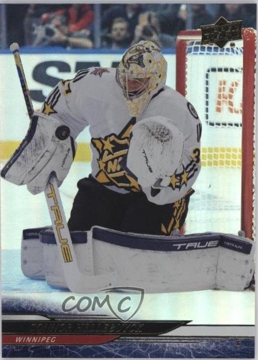 Connor Hellebuyck [Silver Foil] #673