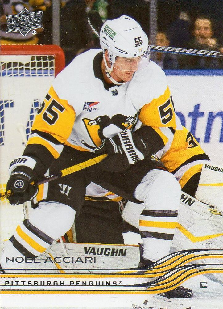 Noel Acciari #383