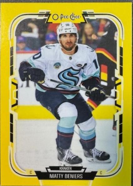 Matty Beniers [Yellow Border] #449