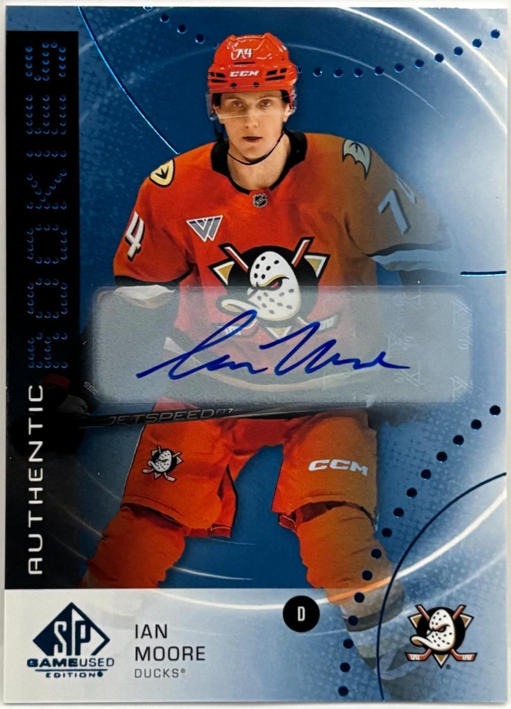 Ian Moore [Blue Autograph] #AR-IM