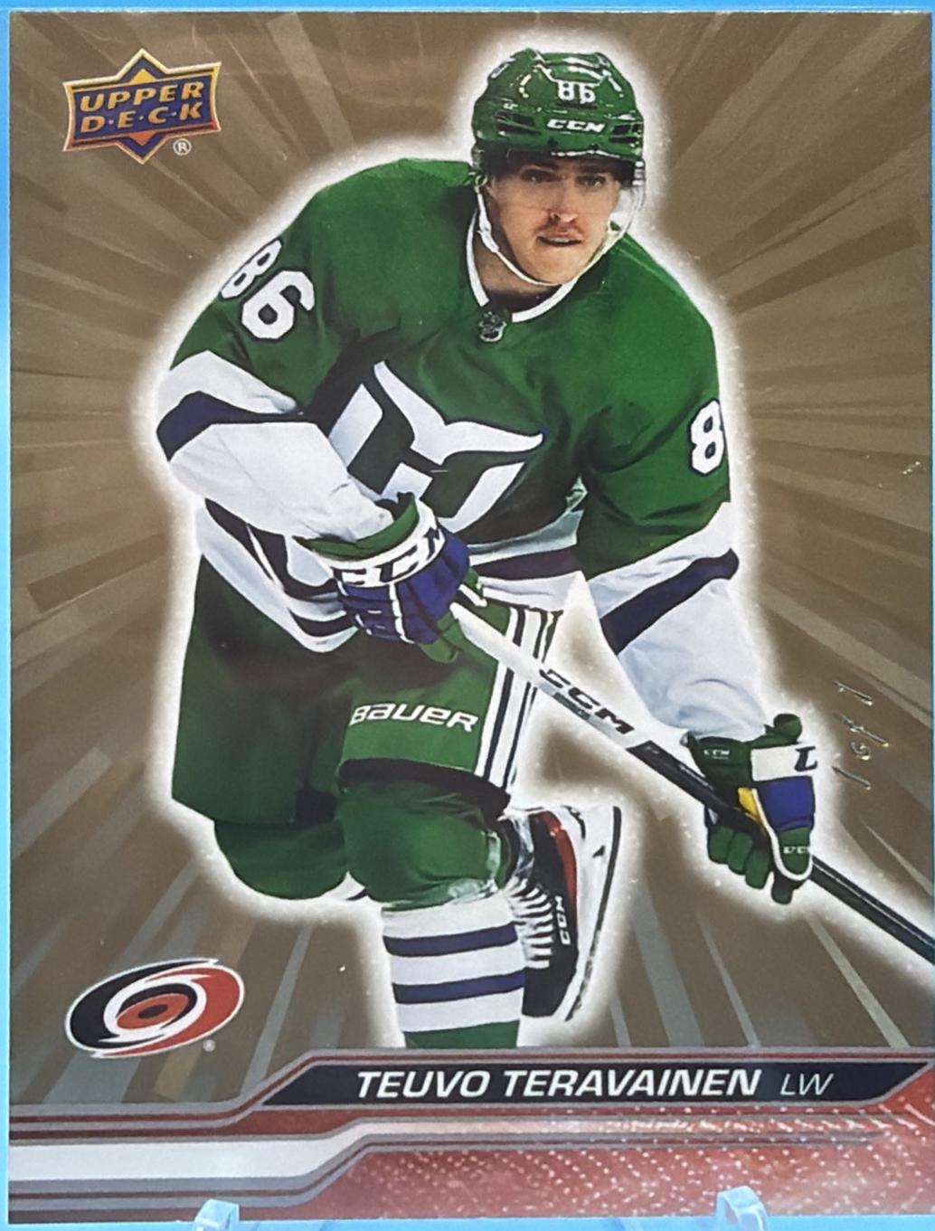 Teuvo Teravainen [Outburst Gold] #32