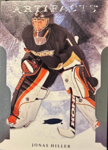 Jonas Hiller #24