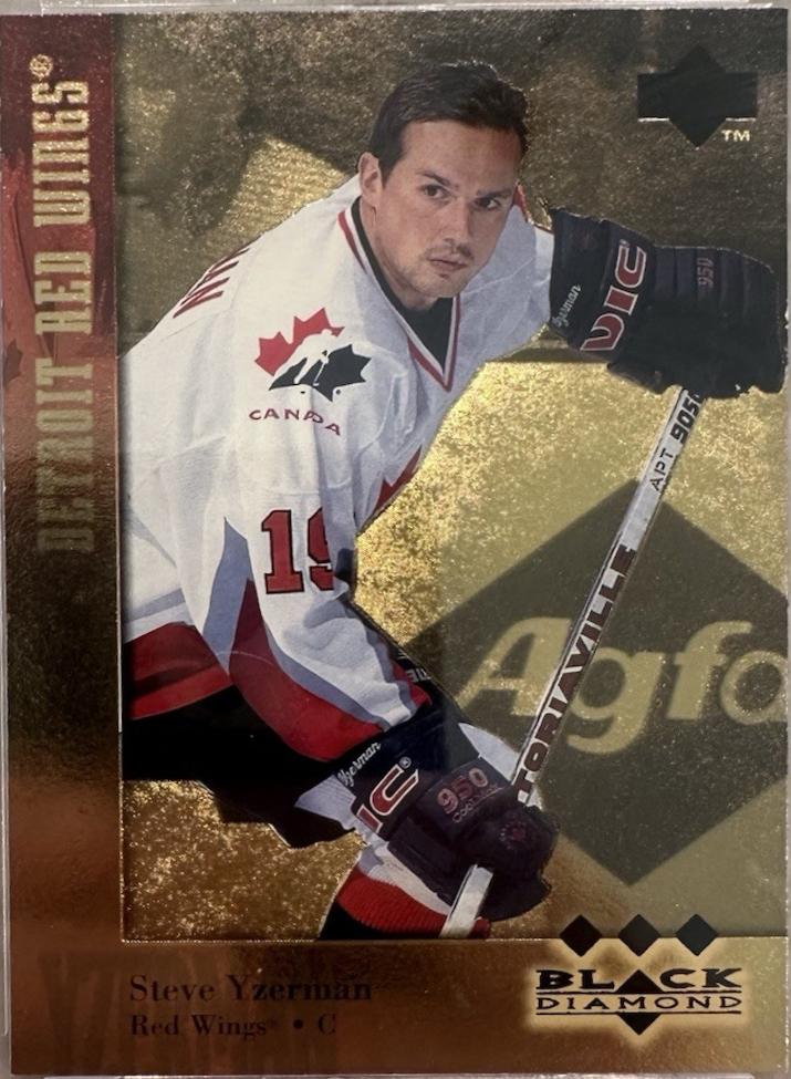 Steve Yzerman [Gold] #162