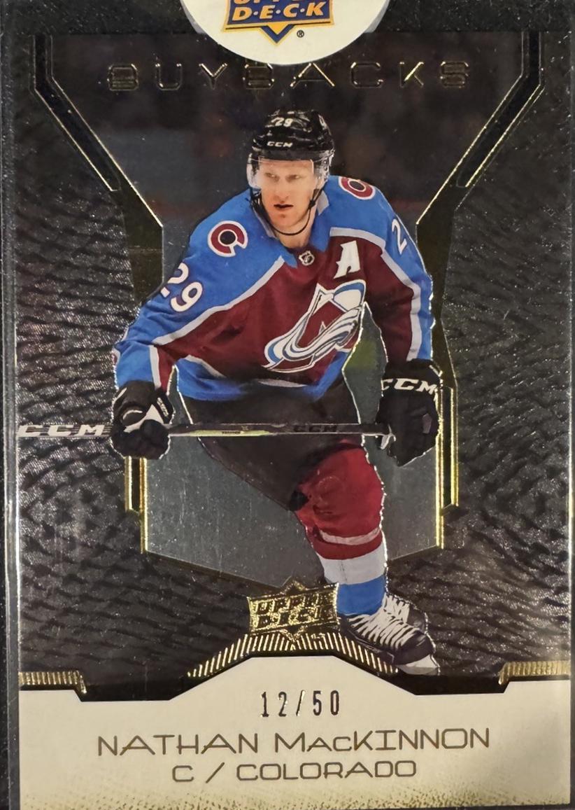 Nathan MacKinnon [Gold] #24