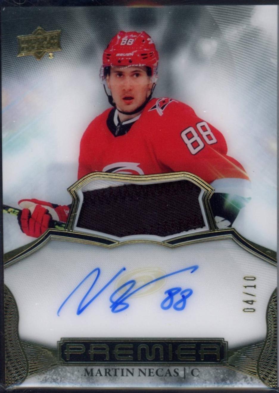 Martin Necas [Gold] #AV-MN