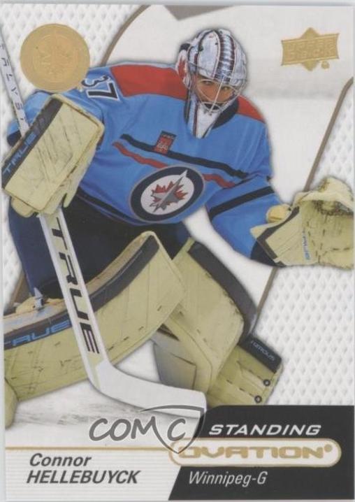 Connor Hellebuyck [Standing Ovation Gold Spectrum] #59