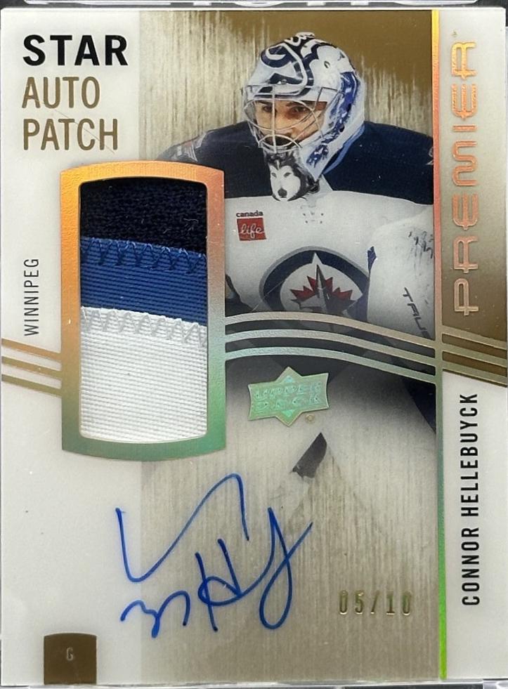 Connor Hellebuyck [Gold] #AV-CH