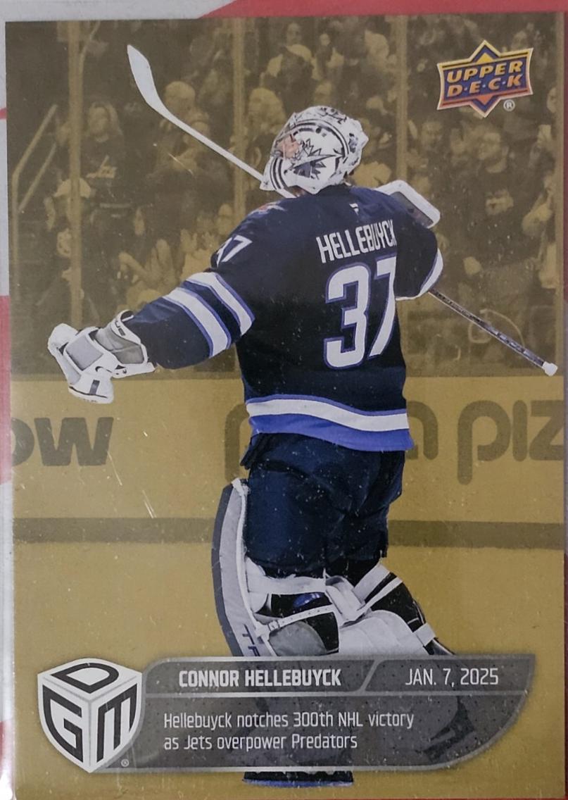 Connor Hellebuyck [Gold] #41