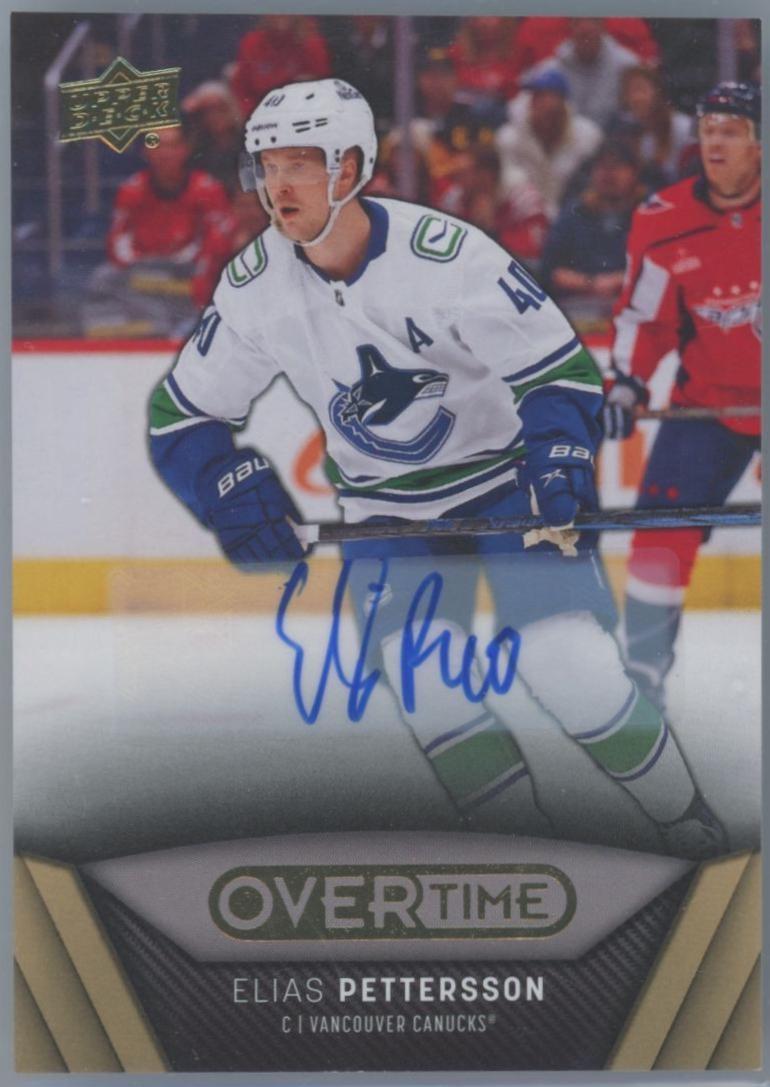 Elias Pettersson [Gold Foil Autograph] #17