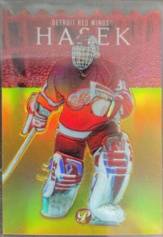 Dominik Hasek [Gold Refractor] #41