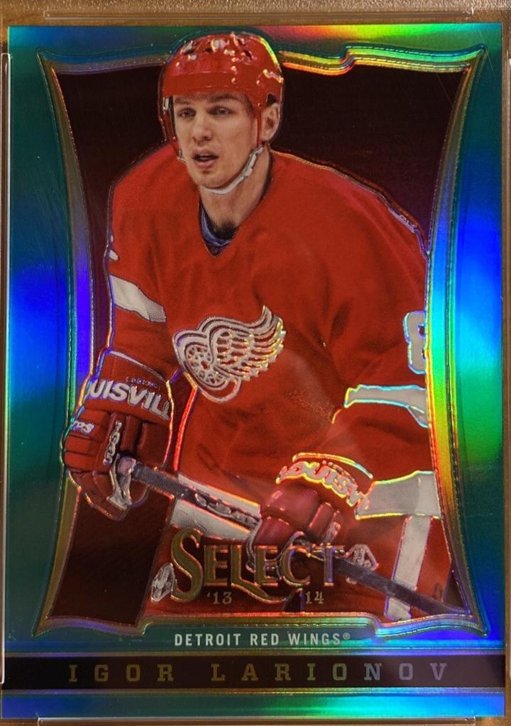 Igor Larionov [Gold Prizm] #175