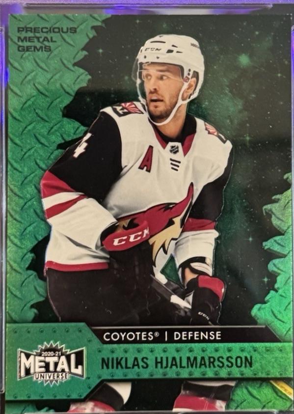 Niklas Hjalmarsson [Green] #17