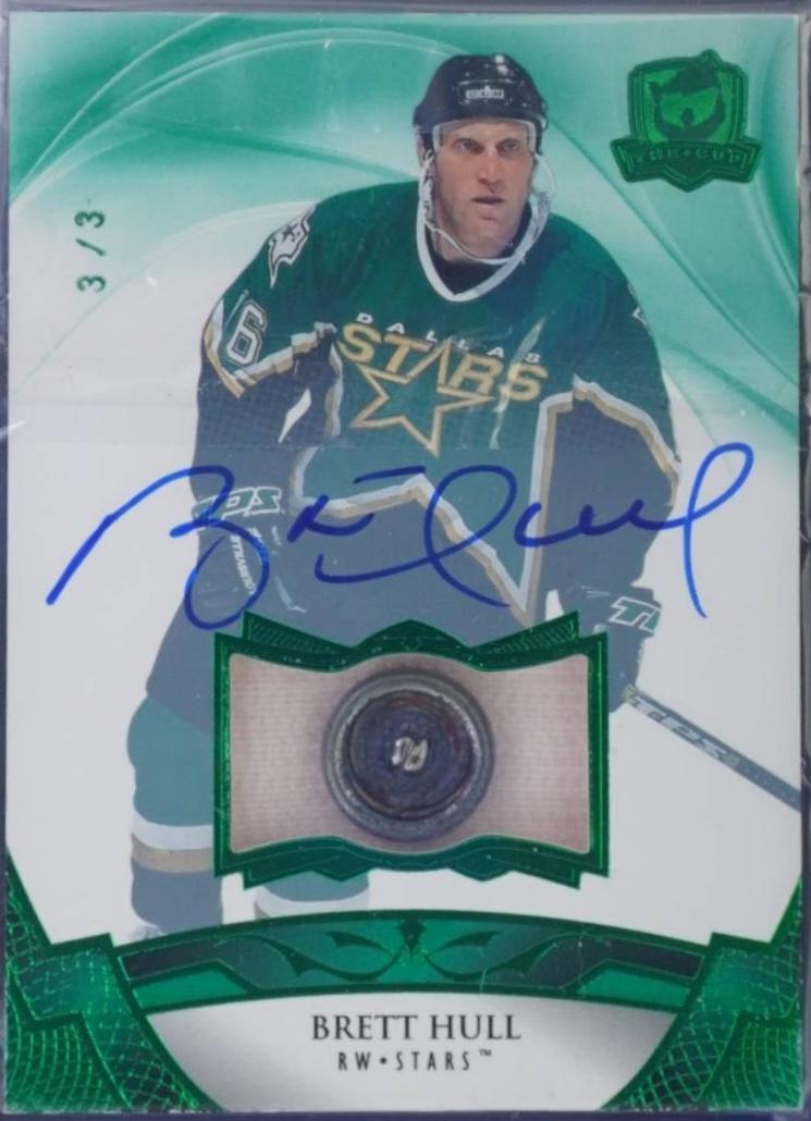 Brett Hull [Green Autograph Button] #95
