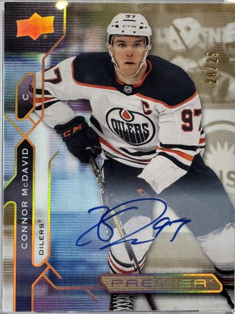 Connor McDavid [Gold Autograph] #90