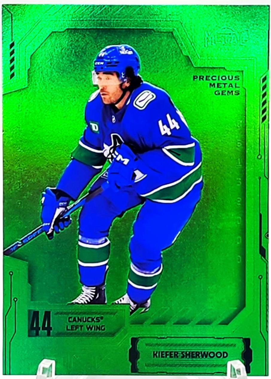 Kiefer Sherwood [Green] #33