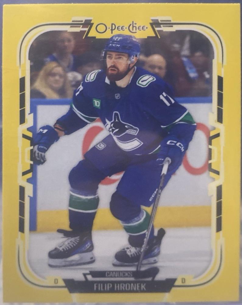 Filip Hronek [Yellow Border] #95